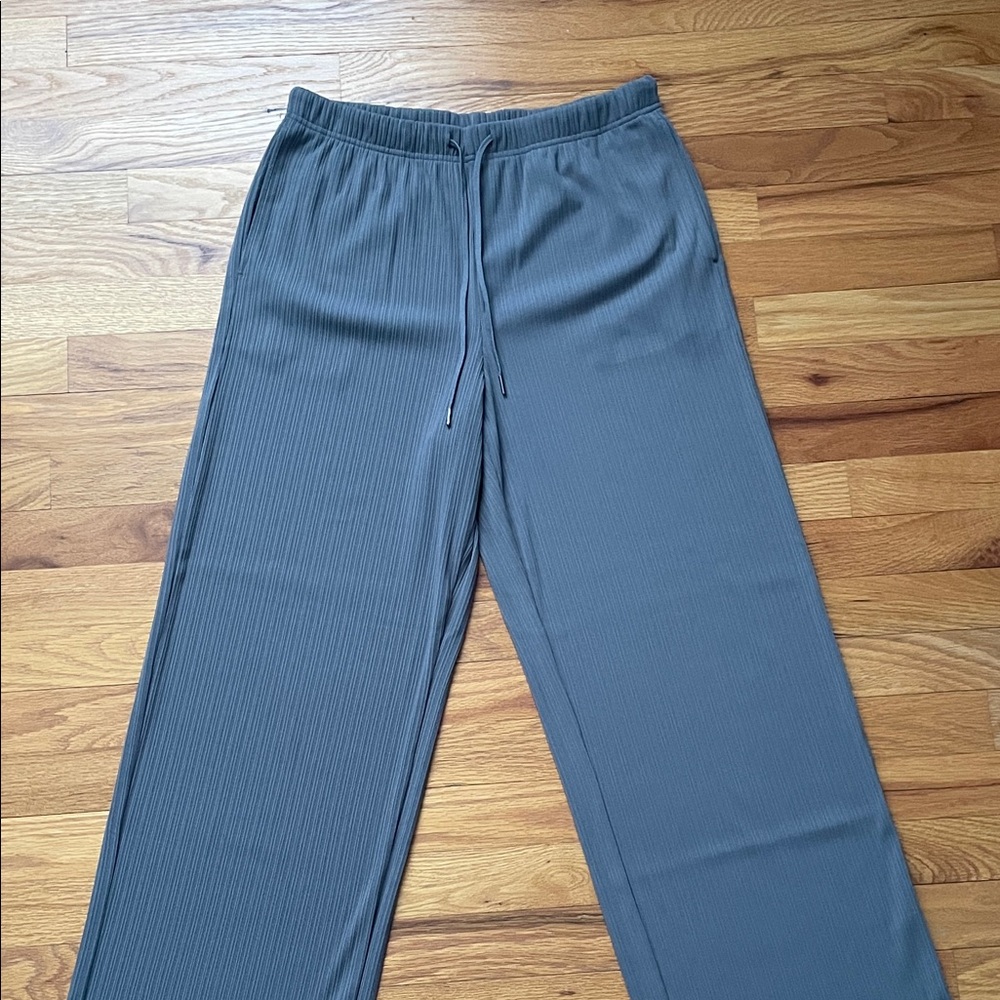GU Ribbed Pants